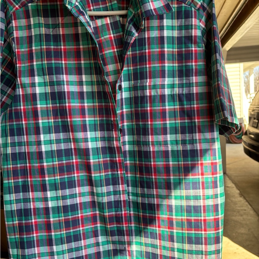 Women’s Short-Sleeve Plaid Shirt in Green & Navy